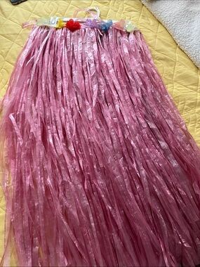 HALLOWEEN! Pink Floral-Trim Hula Skirt - HALLOWEEN IDEA!